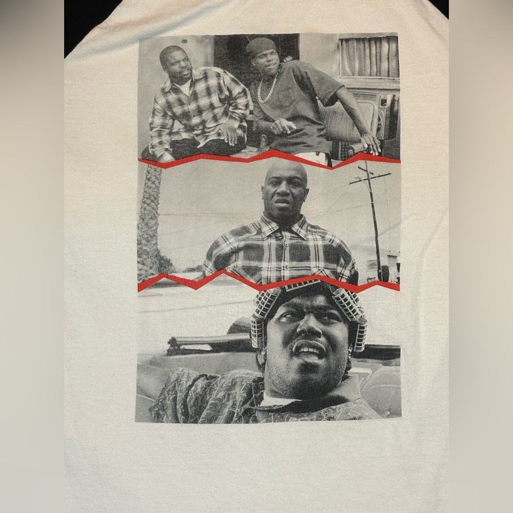 🔥 Friday 🔥Black and White Graphic Shirt - Picture 3 of 4